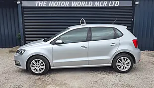 Used 2015 Volkswagen Polo Se Silver - Interior and Exterior details 8