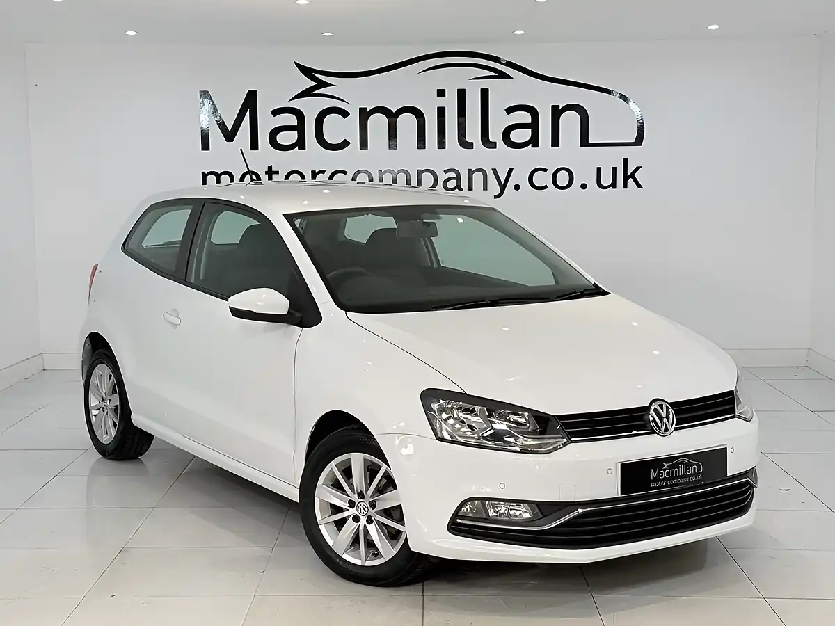 Used 2015 Volkswagen Polo Se White - Front View