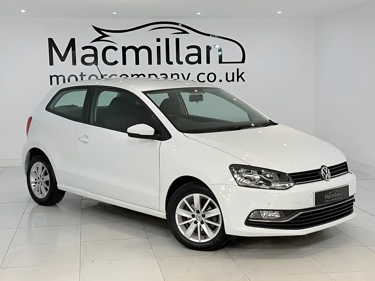 Used 2015 Volkswagen Polo Se White - Interior and Exterior details 3
