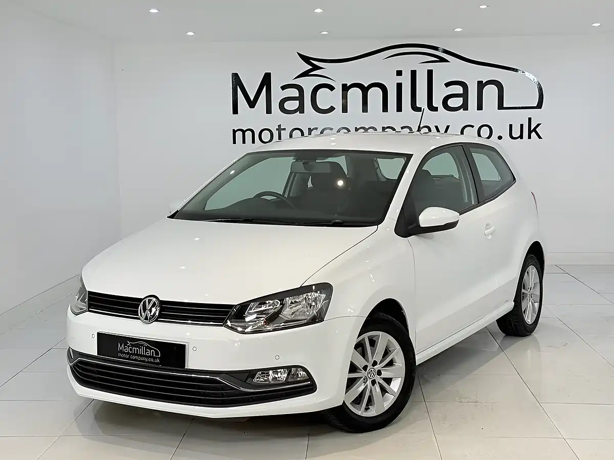 Used 2015 Volkswagen Polo Se White - Interior and Exterior details 5