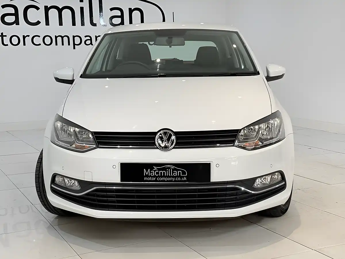 Used 2015 Volkswagen Polo Se White - Interior and Exterior details 7