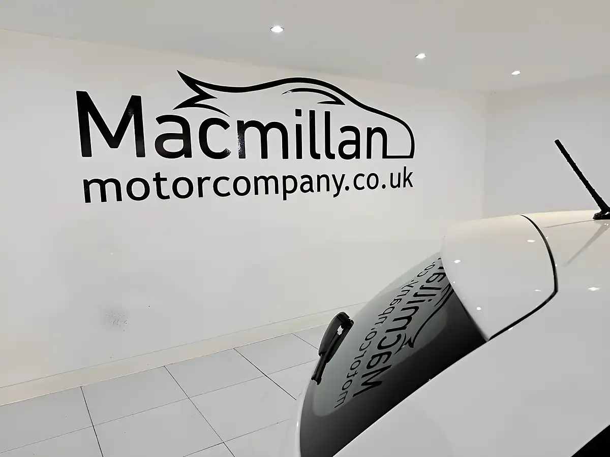 Used 2015 Volkswagen Polo Se White - Interior and Exterior details 8