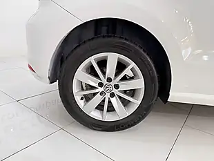Used 2015 Volkswagen Polo Se White - Interior and Exterior details 9