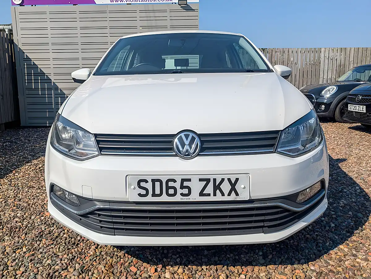 Used 2015 Volkswagen Polo Se White - Interior and Exterior details 2