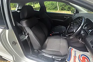 Used 2015 Volkswagen Polo Se White - Interior and Exterior details 13