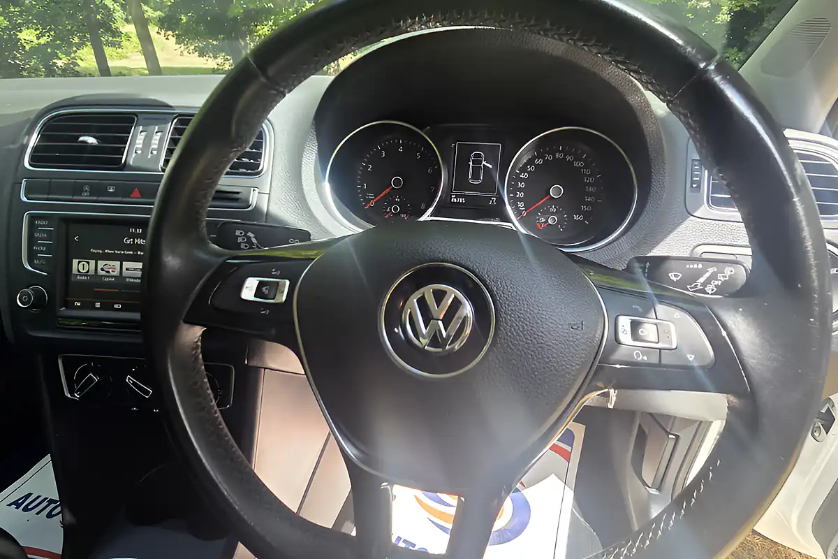 Used 2015 Volkswagen Polo Se White - Interior and Exterior details 18