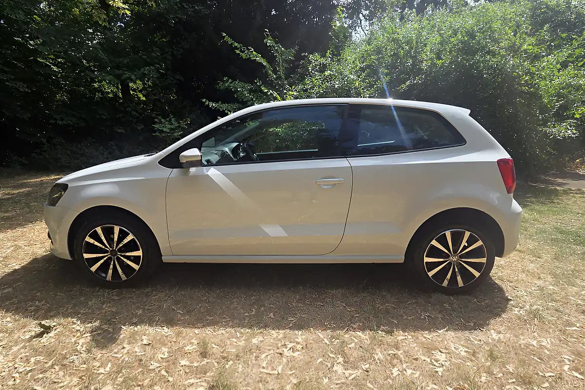 Used 2015 Volkswagen Polo Se White - Interior and Exterior details 8