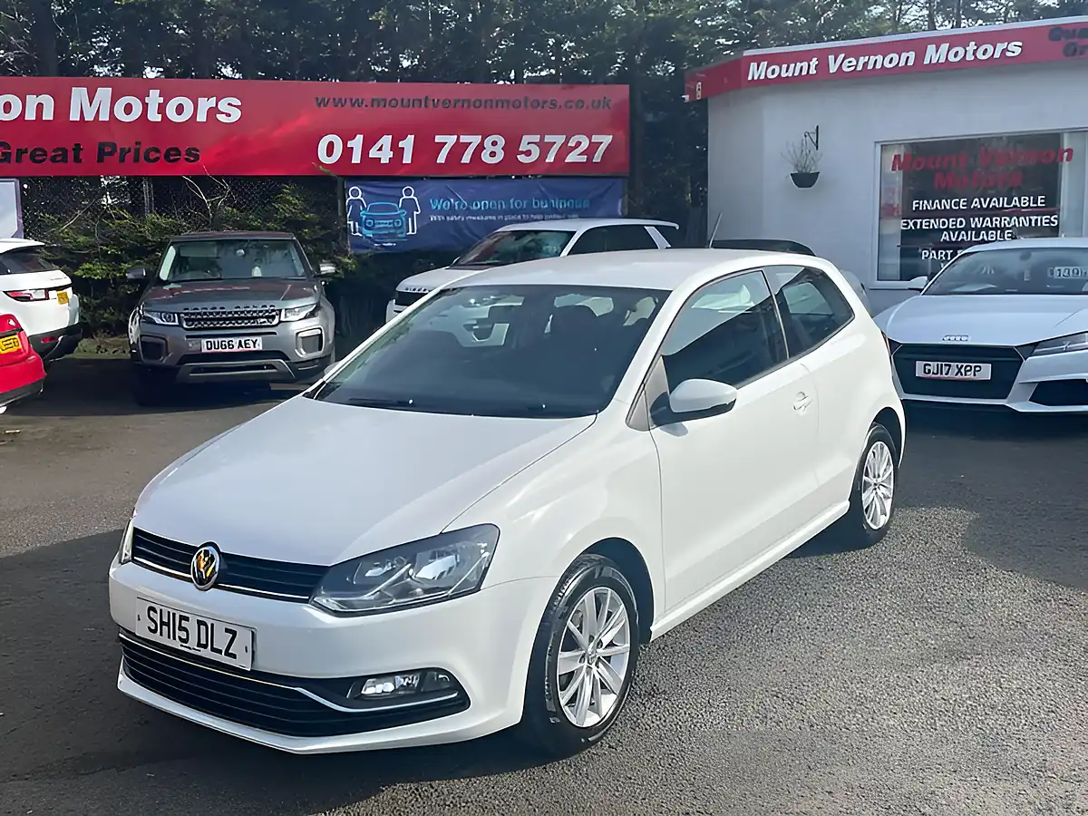Used 2015 Volkswagen Polo Se White - Interior and Exterior details 4