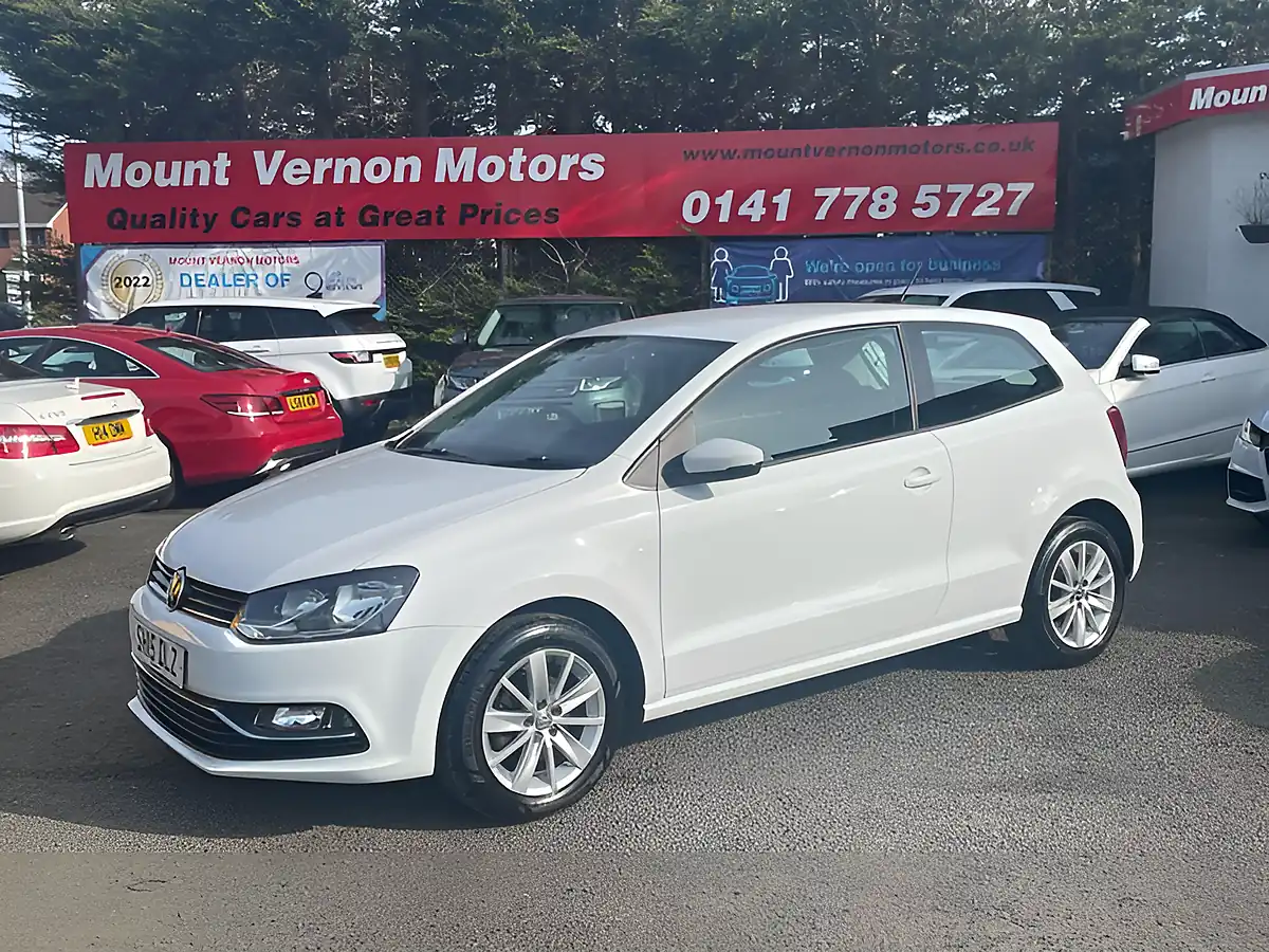 Used 2015 Volkswagen Polo Se White - Interior and Exterior details 5