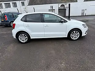 Used 2015 Volkswagen Polo Se White - Interior and Exterior details 4
