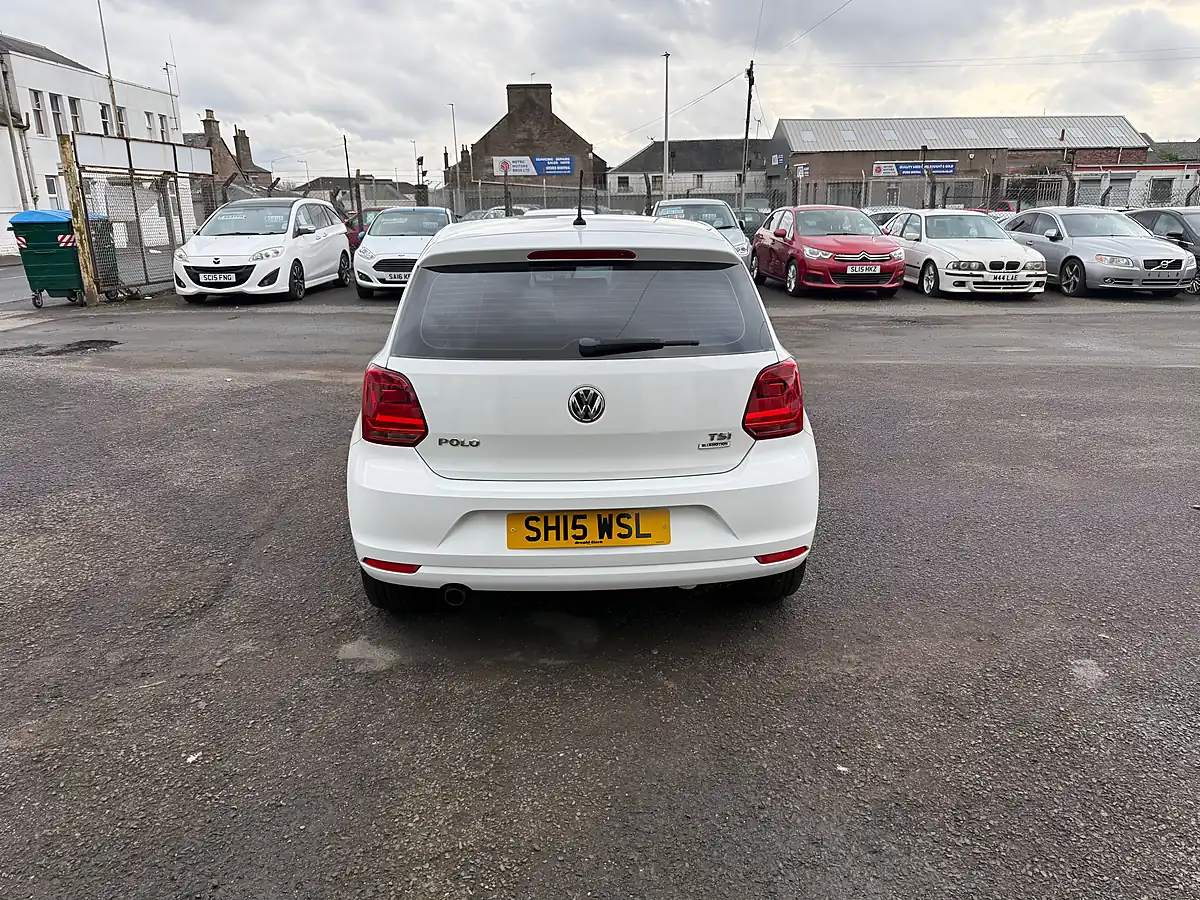 Used 2015 Volkswagen Polo Se White - Interior and Exterior details 6