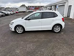 Used 2015 Volkswagen Polo Se White - Interior and Exterior details 8
