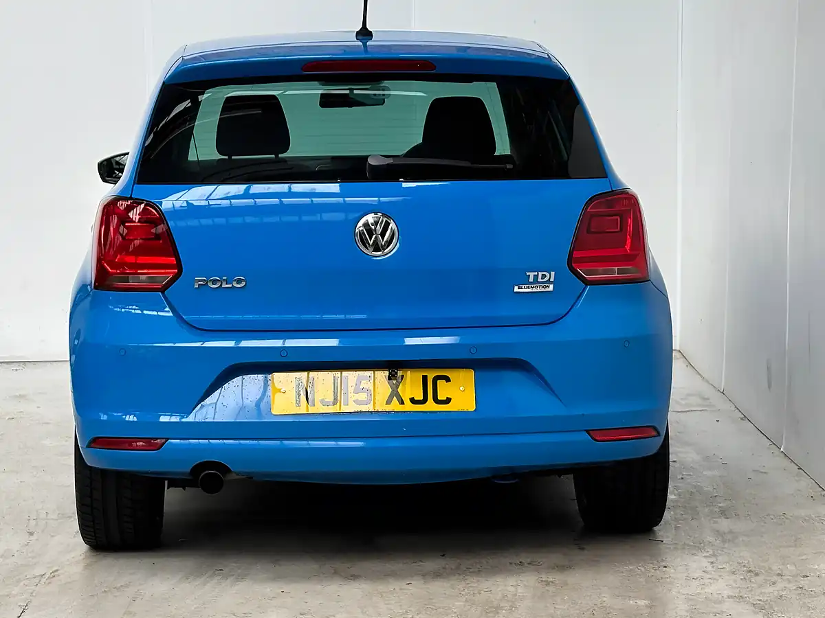 Used 2015 Volkswagen Polo Sel Mayan Blue - Interior and Exterior details 5