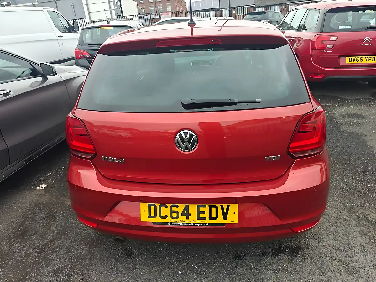 Used 2015 Volkswagen Polo Sel Red - Interior and Exterior details 6