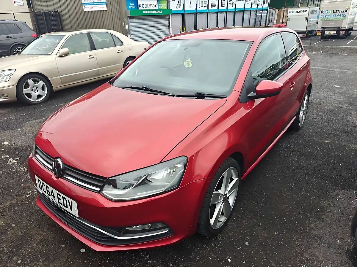 Used 2015 Volkswagen Polo Sel Red - Interior and Exterior details 8