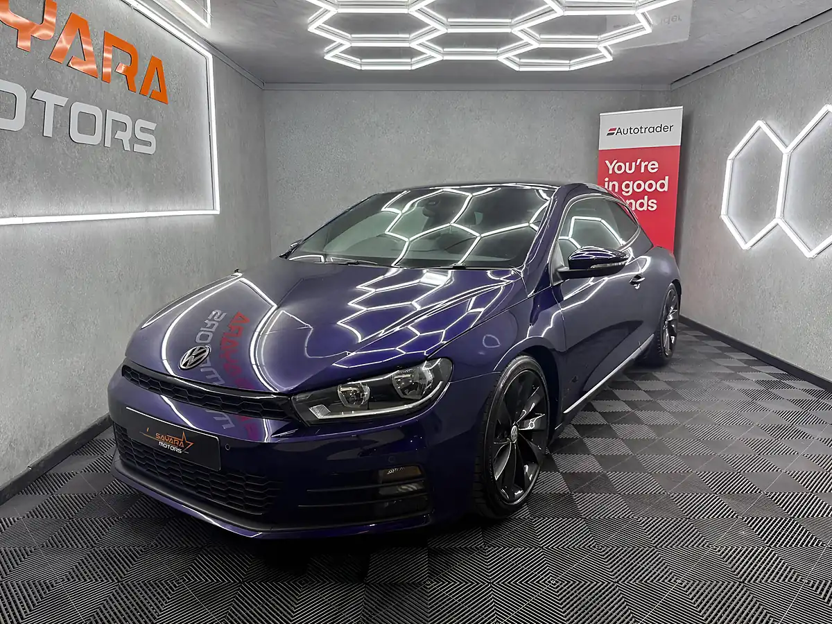 Used 2015 Volkswagen Scirocco Bluemotion Tech GT Purple - Interior and Exterior details 8