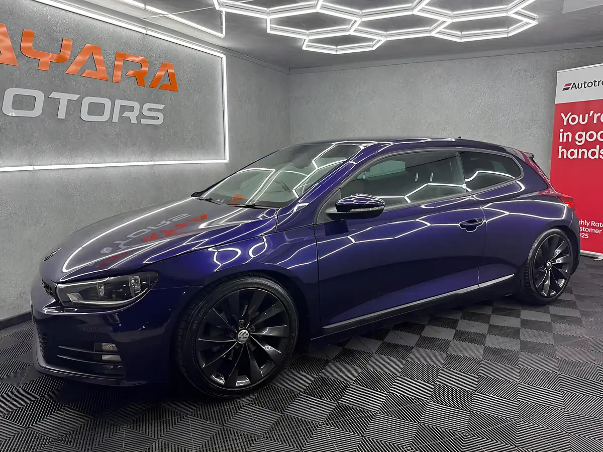 Used 2015 Volkswagen Scirocco Bluemotion Tech GT Purple - Interior and Exterior details 9