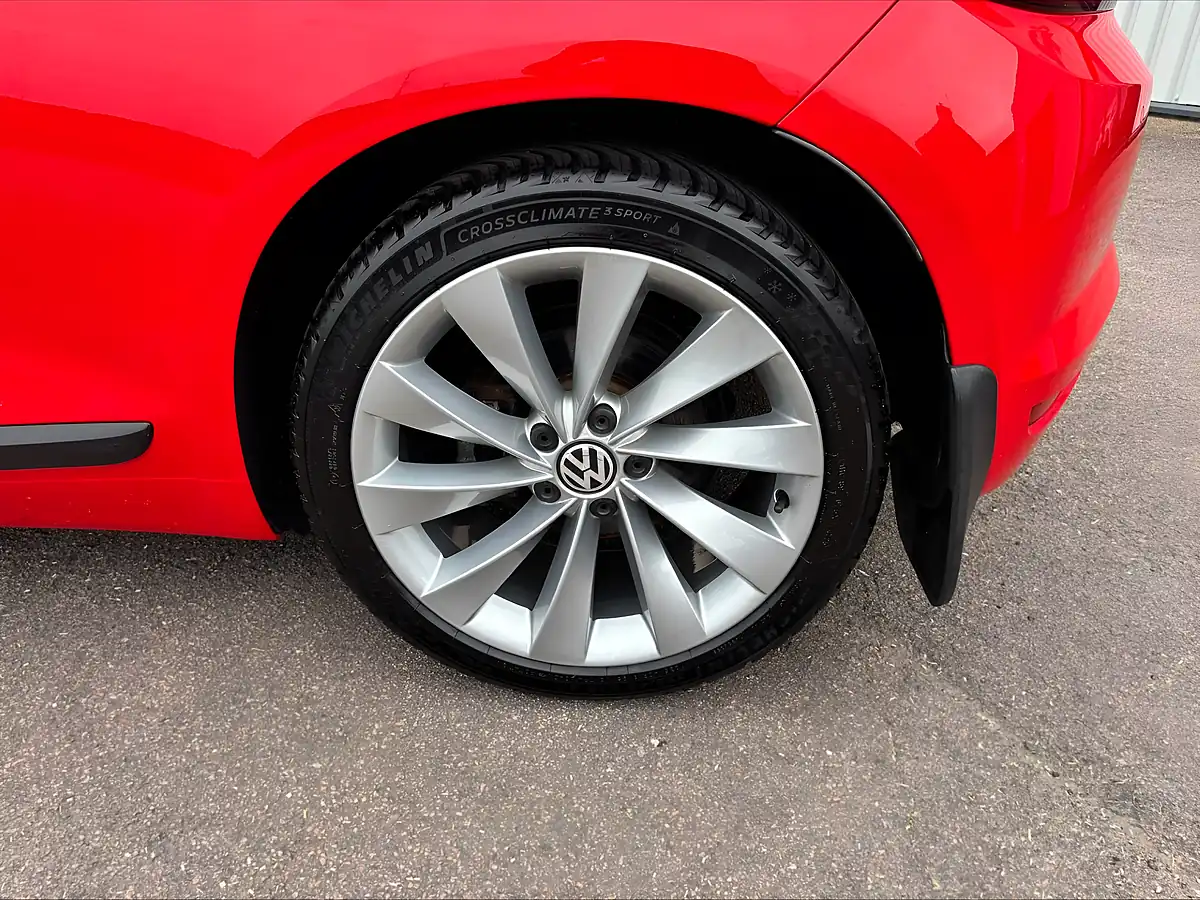 Used 2015 Volkswagen Scirocco Bluemotion Tech GT Red - Interior and Exterior details 12