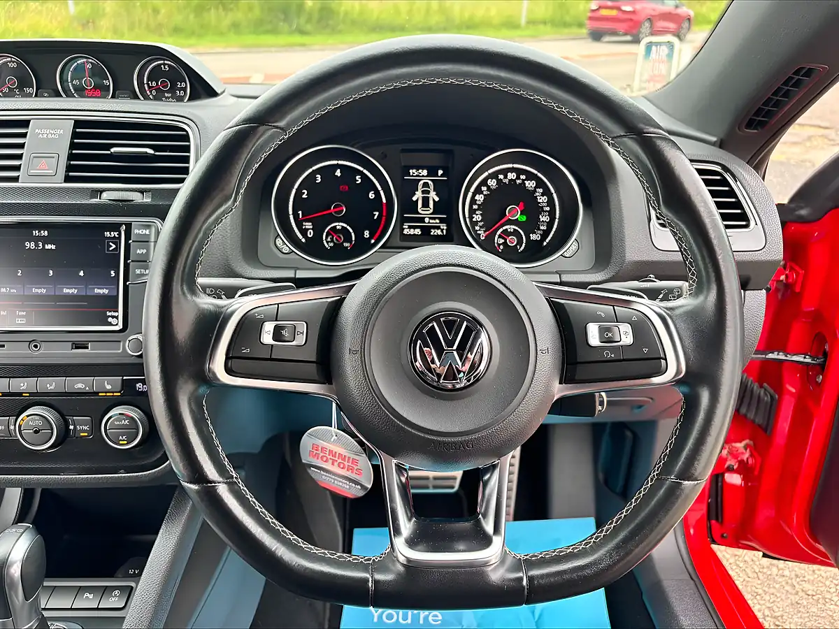 Used 2015 Volkswagen Scirocco Bluemotion Tech GT Red - Interior and Exterior details 13