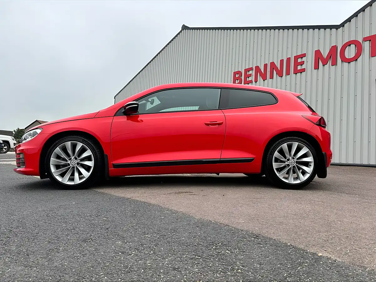 Used 2015 Volkswagen Scirocco Bluemotion Tech GT Red - Interior and Exterior details 7