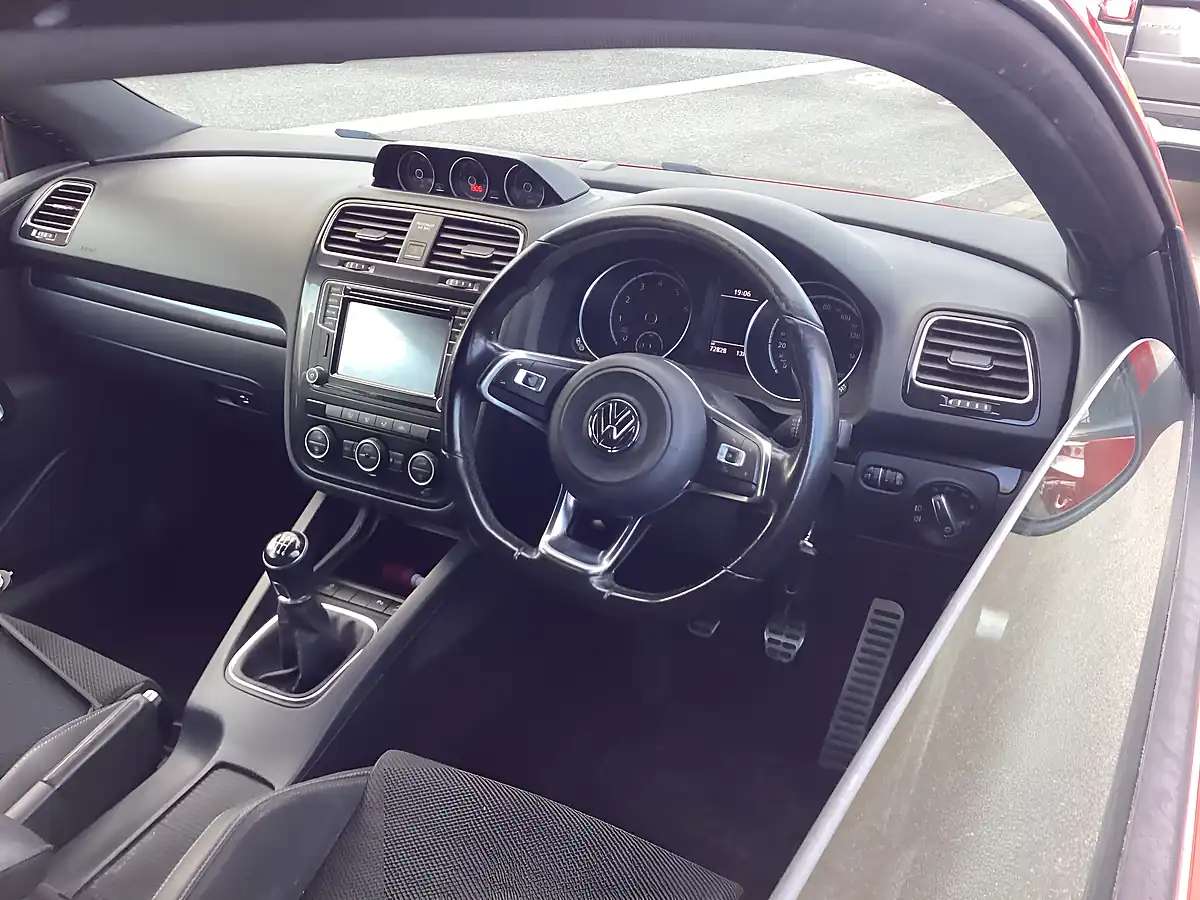 Used 2015 Volkswagen Scirocco Bluemotion Tech GT Red - Interior and Exterior details 5