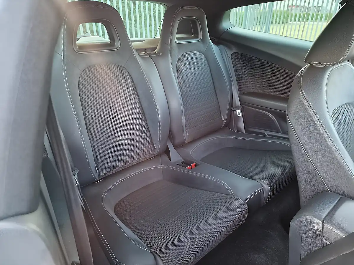 Used 2015 Volkswagen Scirocco Bluemotion Tech GT White - Interior and Exterior details 12