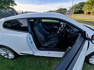 Used 2015 Volkswagen Scirocco Bluemotion Tech GT White - Interior and Exterior details 16