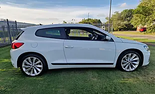 Used 2015 Volkswagen Scirocco Bluemotion Tech GT White - Interior and Exterior details 18