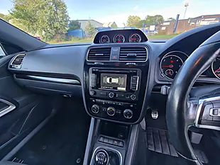 Used 2015 Volkswagen Scirocco Bluemotion Tech GT White - Interior and Exterior details 9
