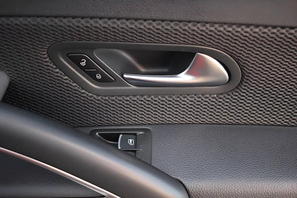 Used 2015 Volkswagen Scirocco GT Flash Red - Interior and Exterior details 12