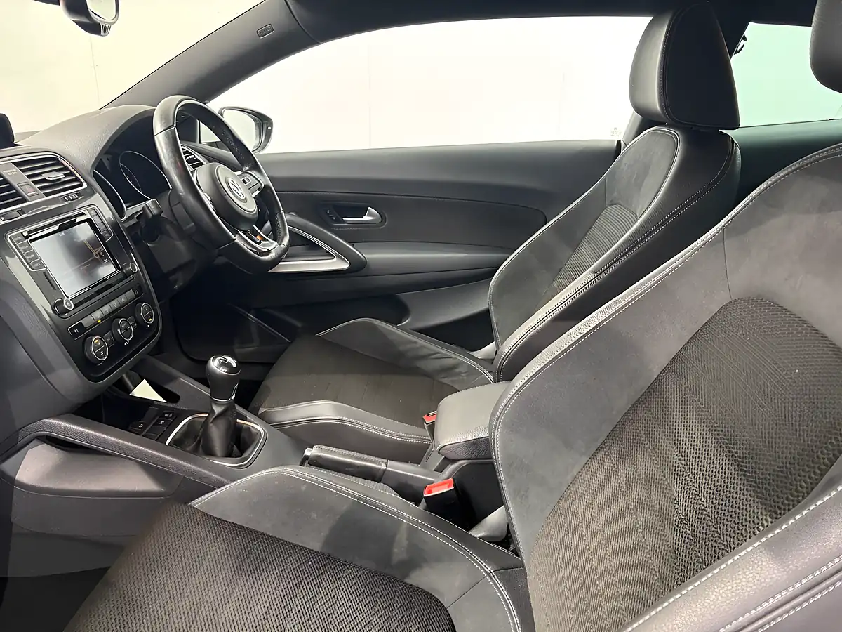 Used 2015 Volkswagen Scirocco GT Pure White - Interior and Exterior details 12