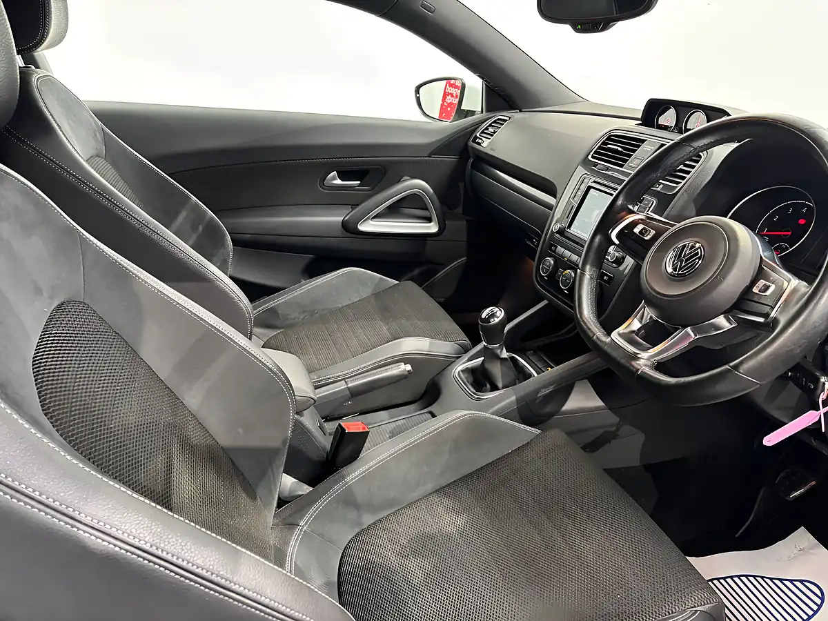 Used 2015 Volkswagen Scirocco GT Pure White - Interior and Exterior details 14