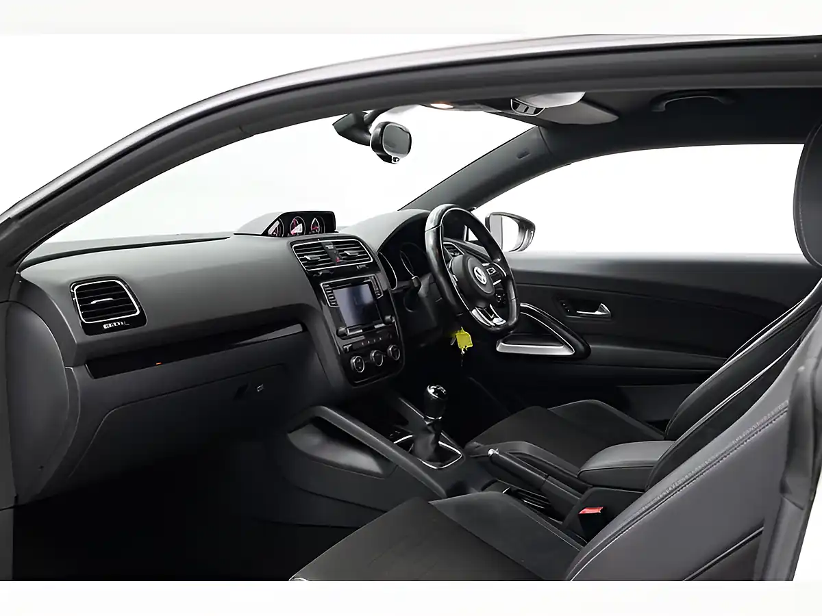 Used 2015 Volkswagen Scirocco GT White - Interior and Exterior details 13