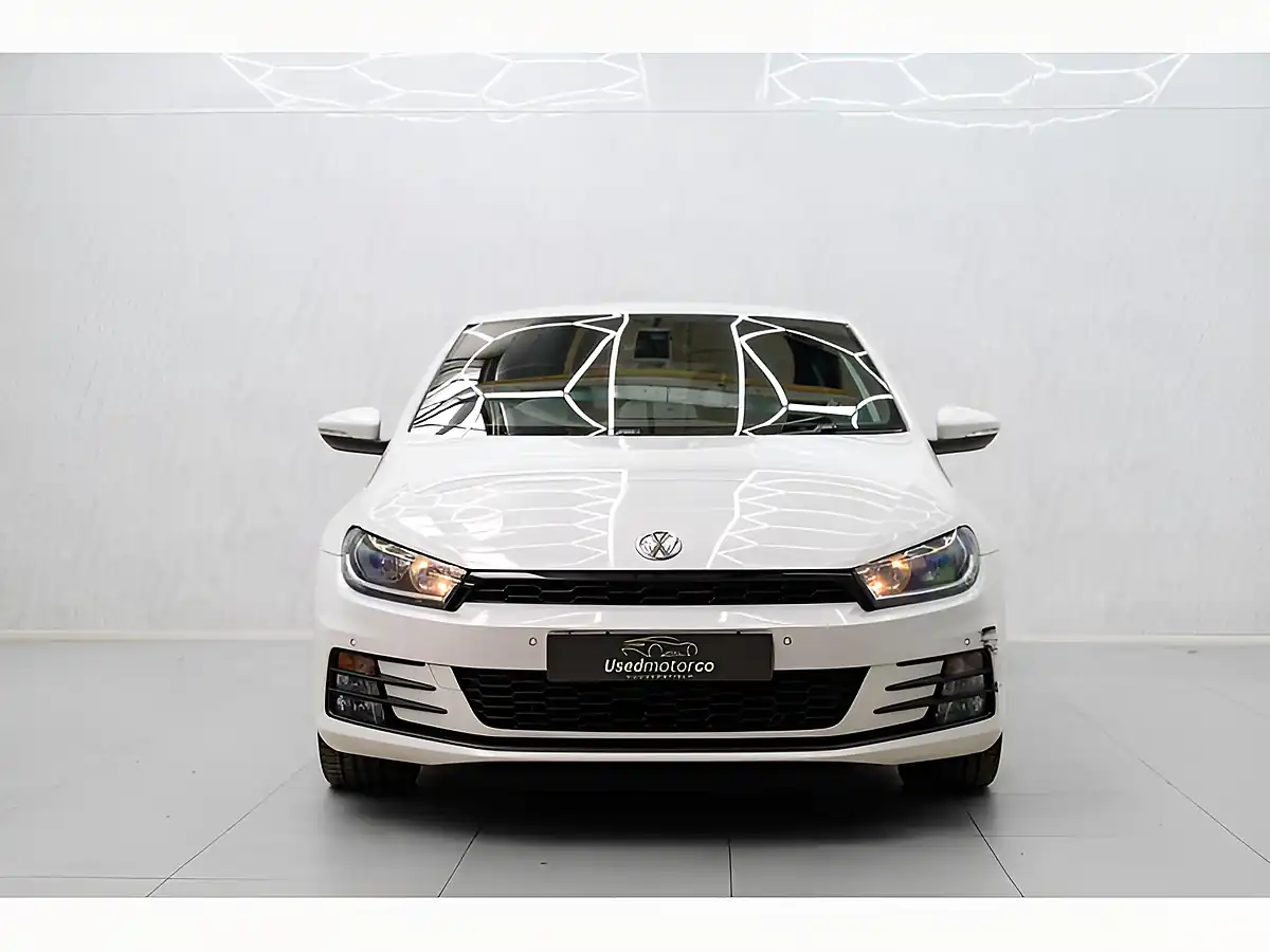 Used 2015 Volkswagen Scirocco GT White - Interior and Exterior details 2