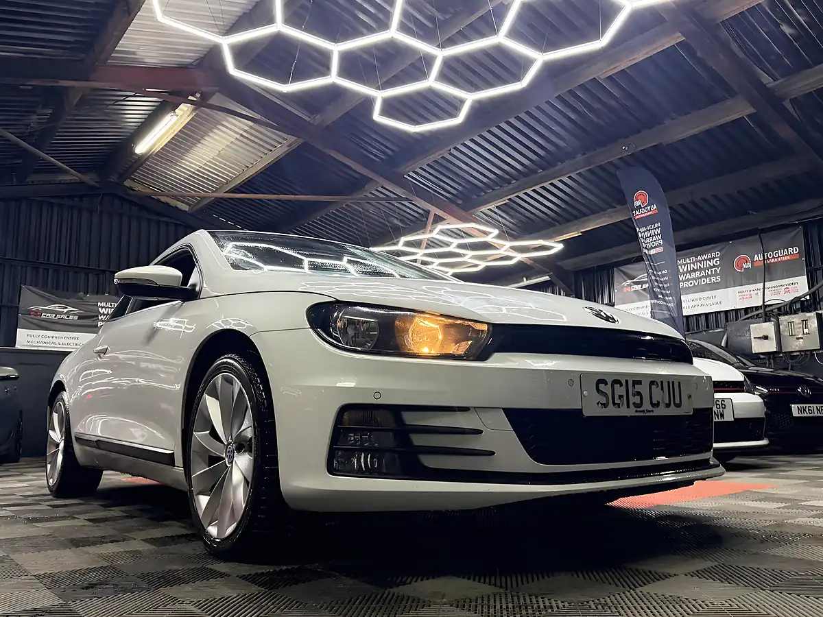 Used 2015 Volkswagen Scirocco GT White - Interior and Exterior details 10