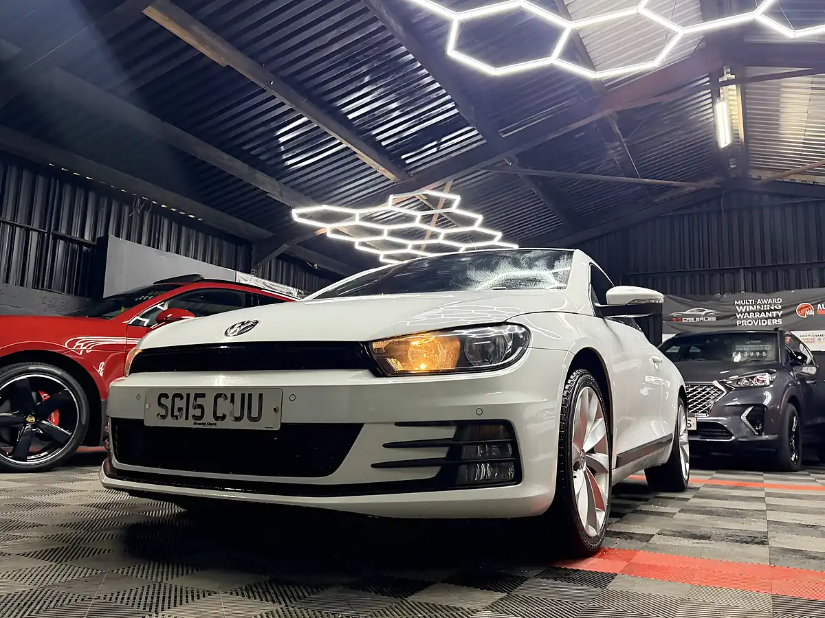 Used 2015 Volkswagen Scirocco GT White - Interior and Exterior details 11