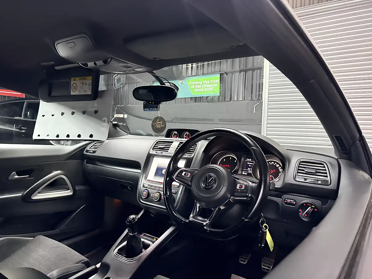 Used 2015 Volkswagen Scirocco GT White - Interior and Exterior details 14