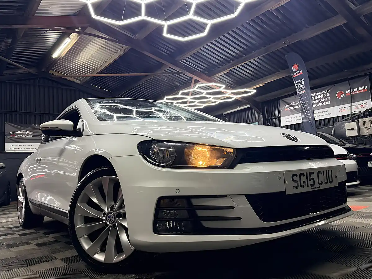 Used 2015 Volkswagen Scirocco GT White - Interior and Exterior details 2