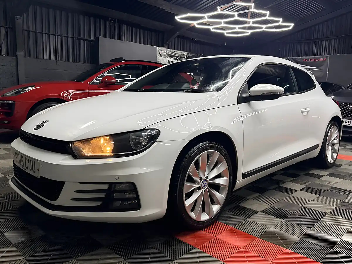 Used 2015 Volkswagen Scirocco GT White - Interior and Exterior details 4