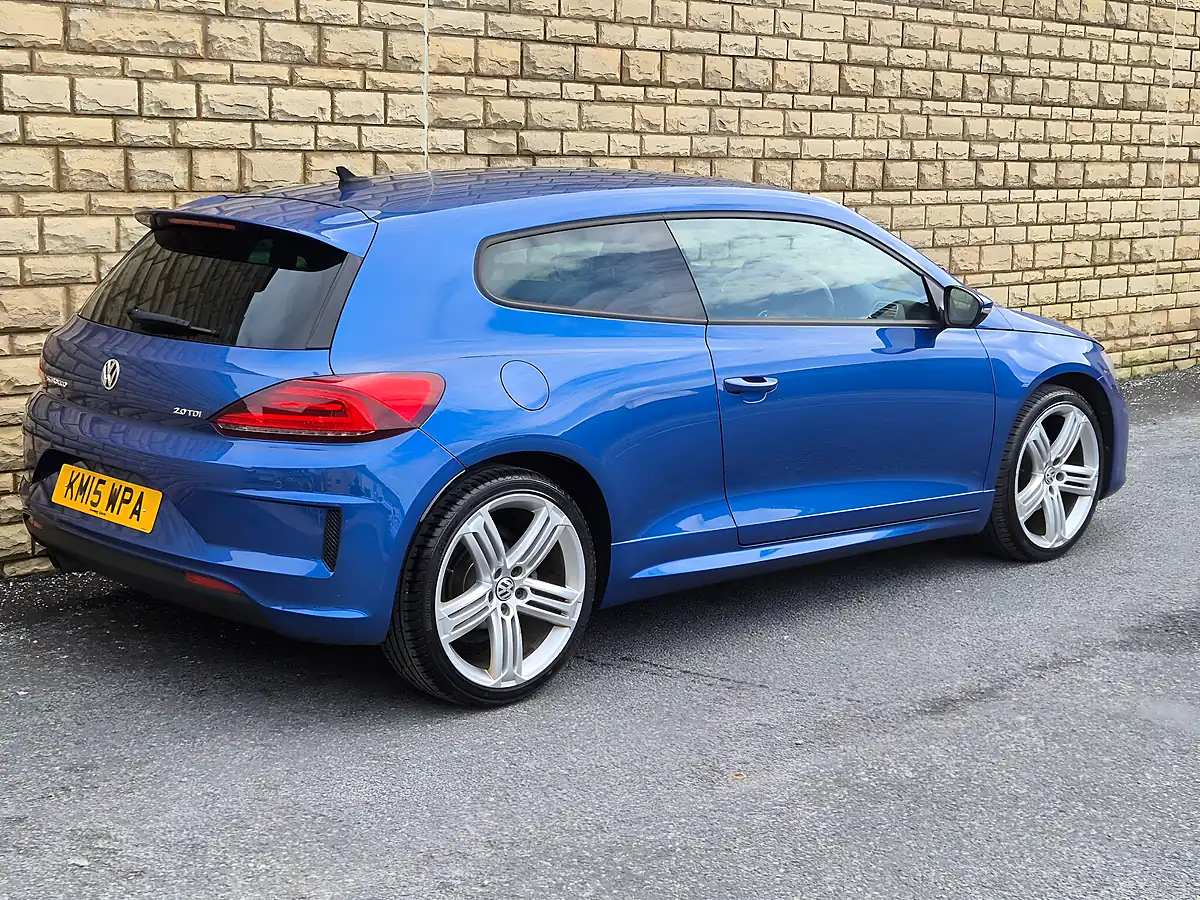 Used 2015 Volkswagen Scirocco R-Line Blue - Interior and Exterior details 17