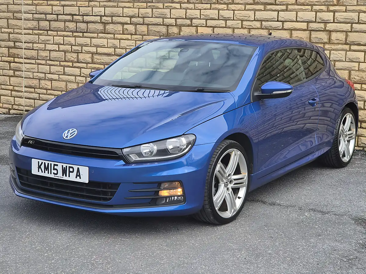 Used 2015 Volkswagen Scirocco R-Line Blue - Interior and Exterior details 4