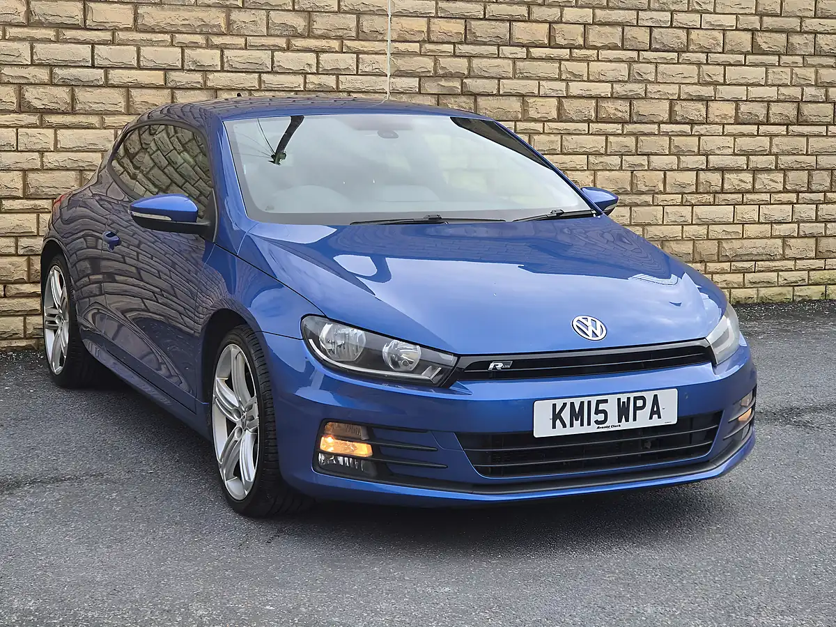 Used 2015 Volkswagen Scirocco R-Line Blue - Interior and Exterior details 9