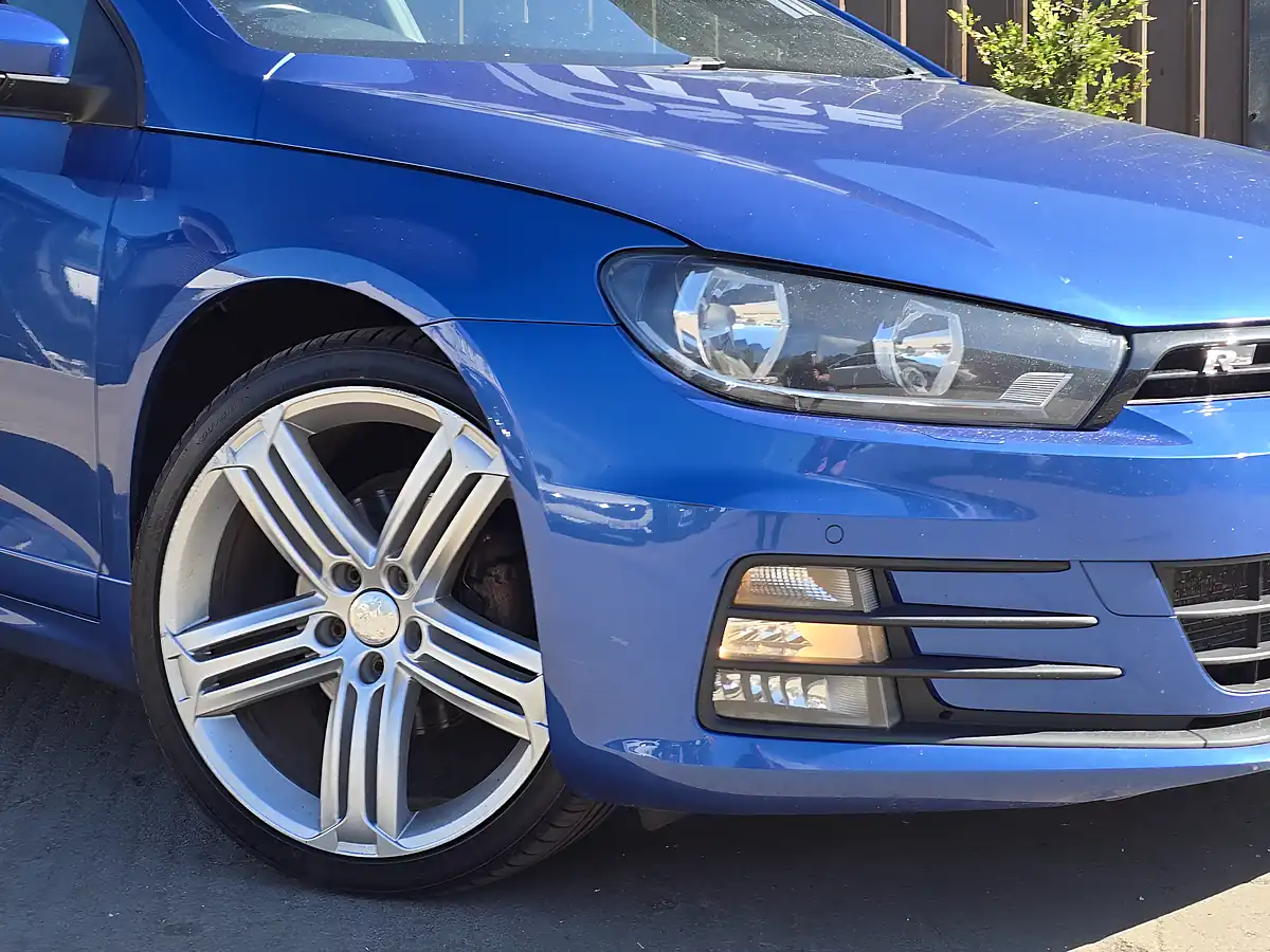 Used 2015 Volkswagen Scirocco R-Line Blue - Interior and Exterior details 2