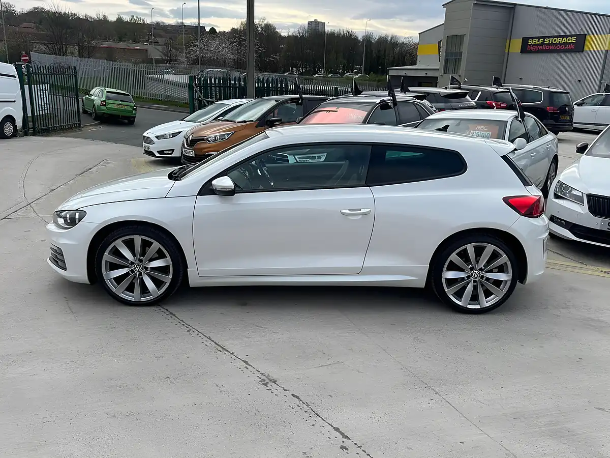 Used 2015 Volkswagen Scirocco R-Line White - Interior and Exterior details 8