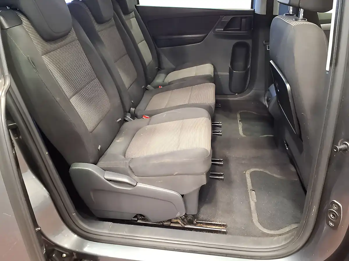 Used 2015 Volkswagen Sharan Se Bluemotion Tech Grey - Interior and Exterior details 11