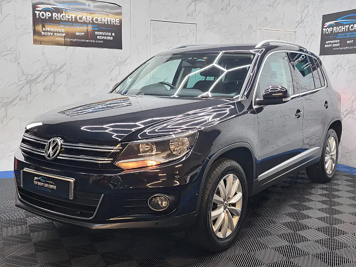 Used 2015 Volkswagen Tiguan Bluemotion Tech Match Black - Interior and Exterior details 5