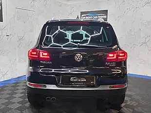 Used 2015 Volkswagen Tiguan Bluemotion Tech Match Black - Interior and Exterior details 6