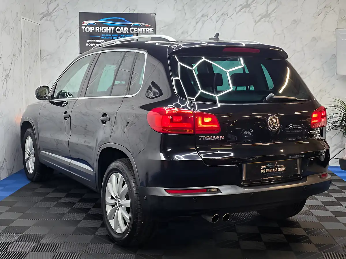 Used 2015 Volkswagen Tiguan Bluemotion Tech Match Black - Interior and Exterior details 7