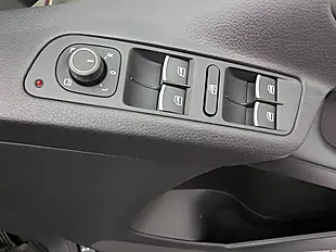 Used 2015 Volkswagen Tiguan Bluemotion Tech Match Black - Interior and Exterior details 14