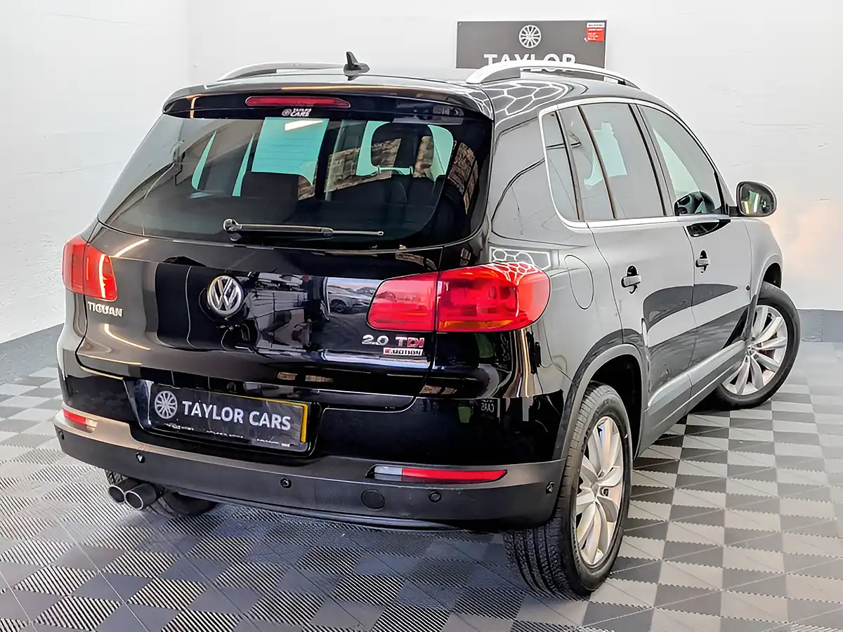 Used 2015 Volkswagen Tiguan Bluemotion Tech Match Black - Interior and Exterior details 5